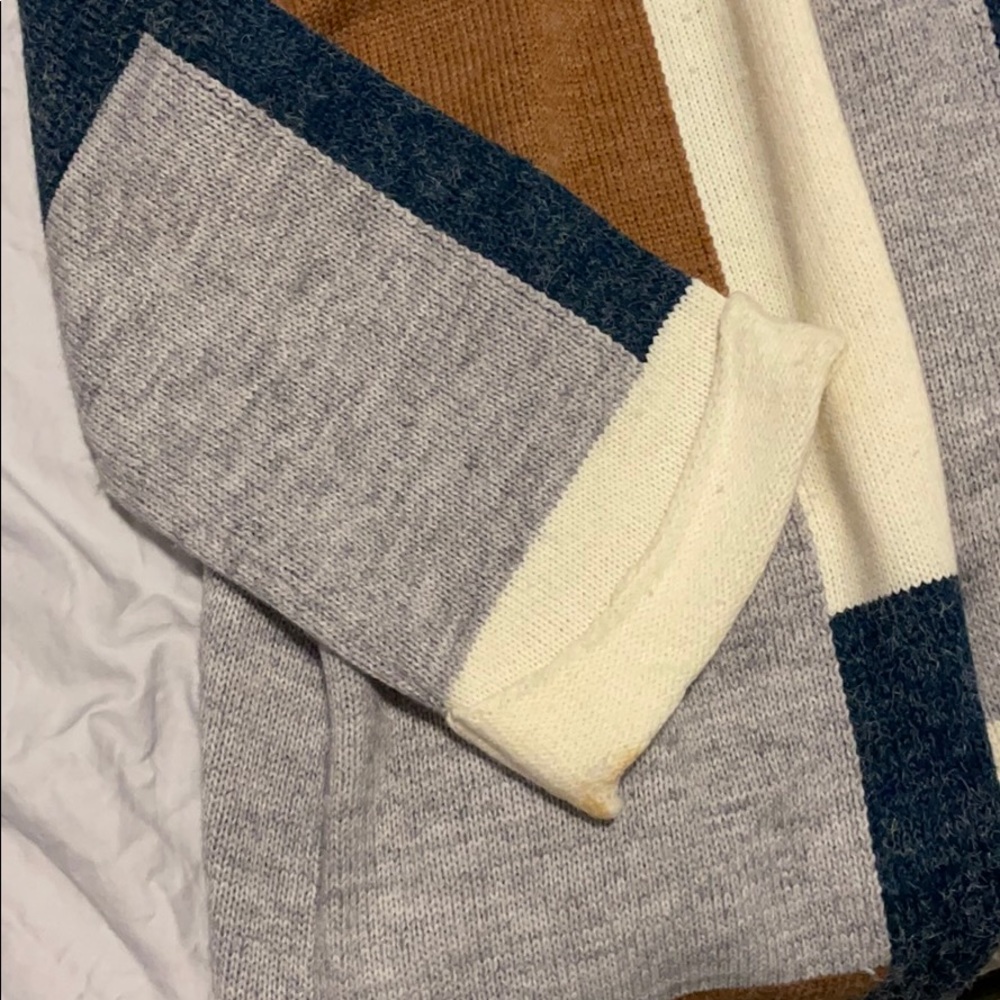 Cardigan - Picture 2 of 3